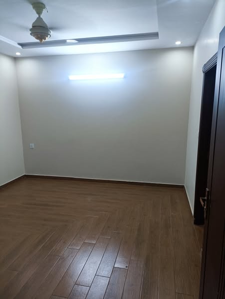 550179939_25476869791903445_6911280382628556607_n