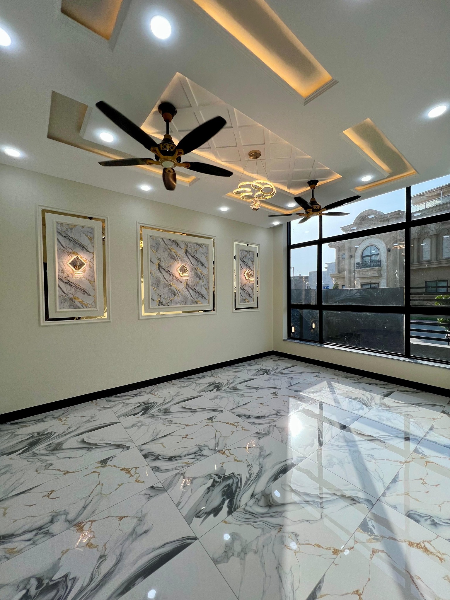 550736589_2097714200762666_3096231471202646944_n