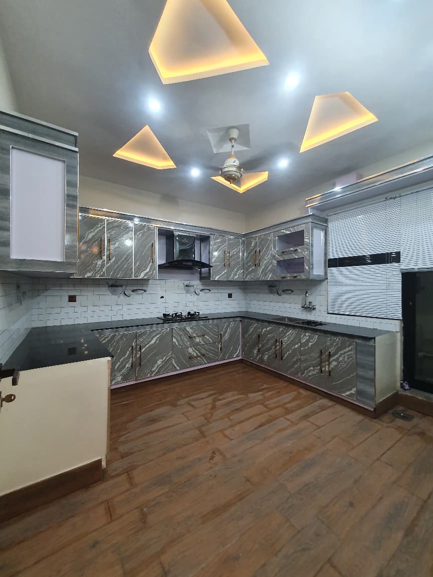 550943224_1092910009674259_4386553613127918395_n