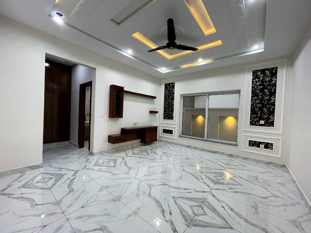 551018296_1254865636654758_6207845826507632842_n