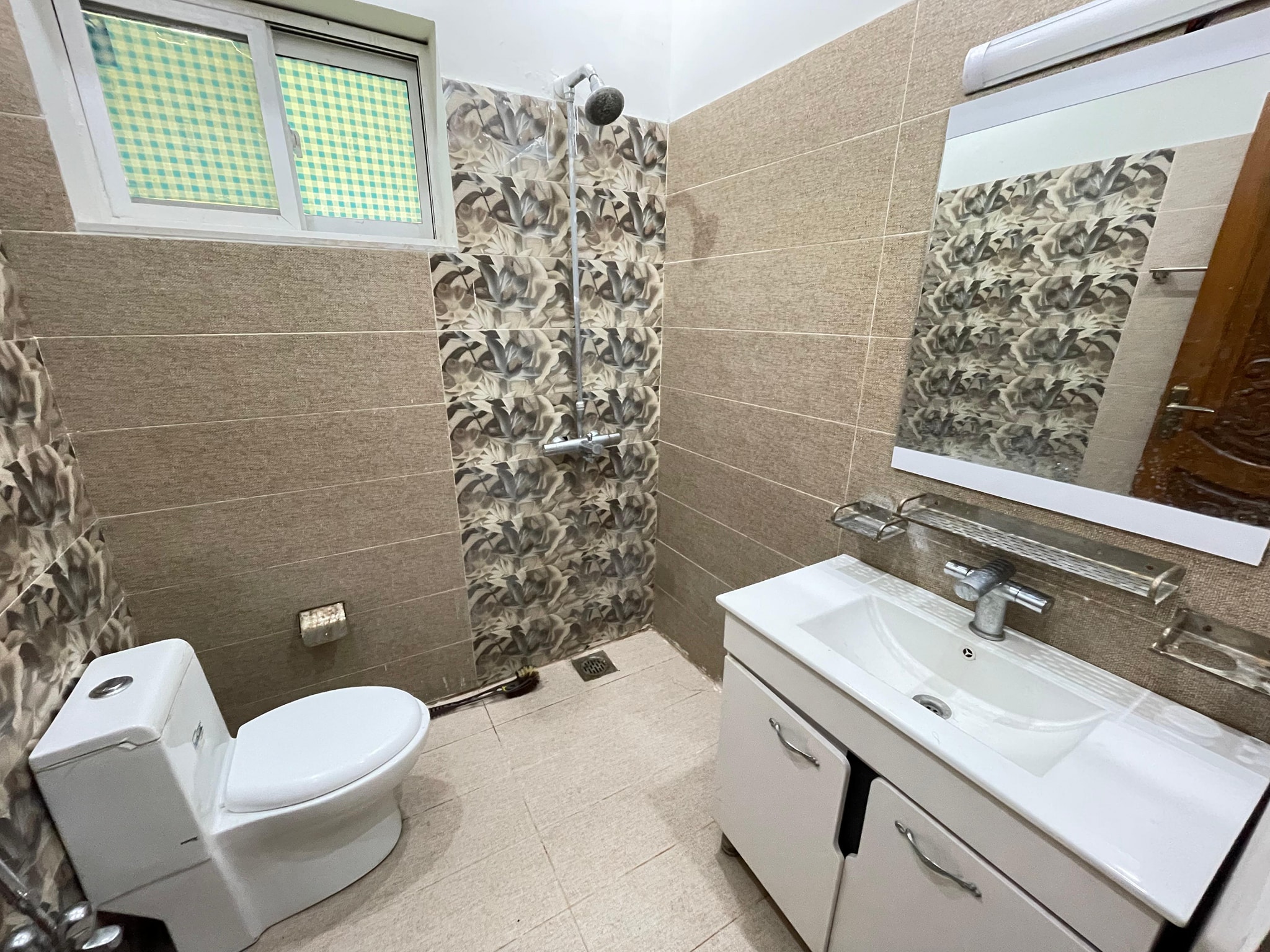 552276120_678499931933521_4729433460347726237_n