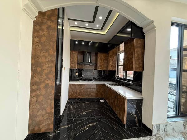 555694867_809109428735184_582144943702952908_n