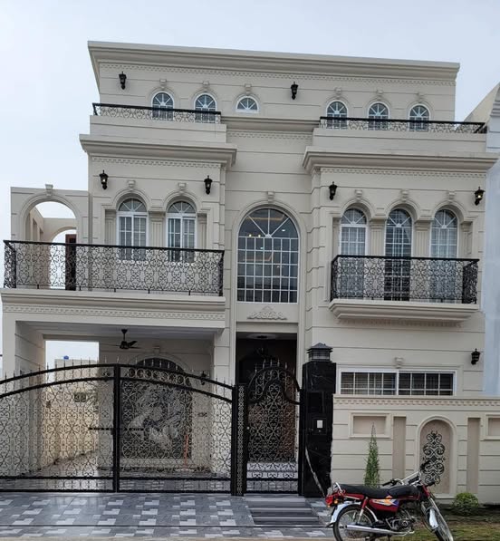 490128791_122183737616286102_7941177215553909164_n