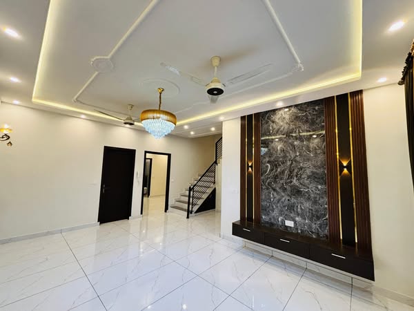 512822676_122197001486286102_4645415892631526141_n