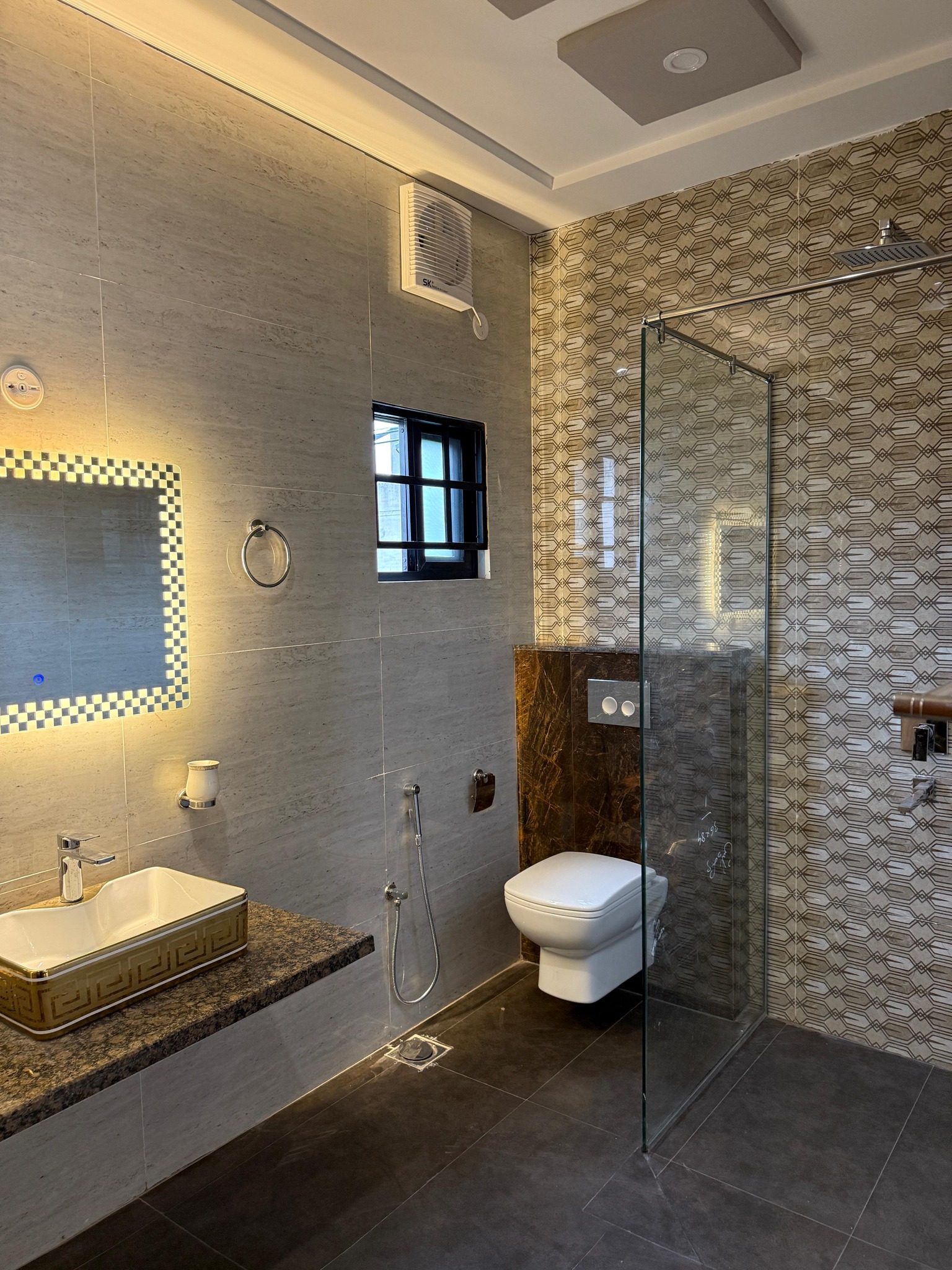 554100208_1881194035792966_381674504798117713_n