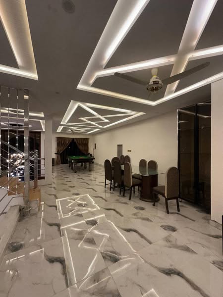 556583930_732205376536738_2085287153731222115_n