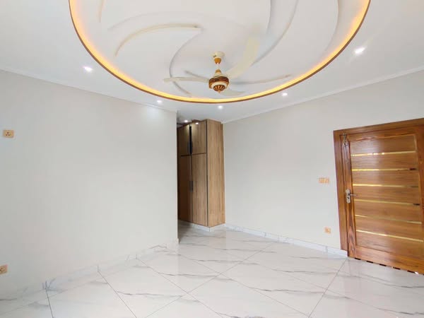 556660322_793370216773297_8428160661201541721_n