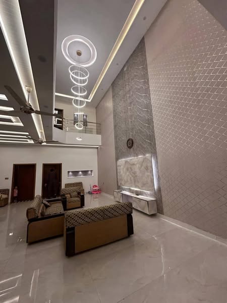 557517994_732205476536728_9146605208455045862_n