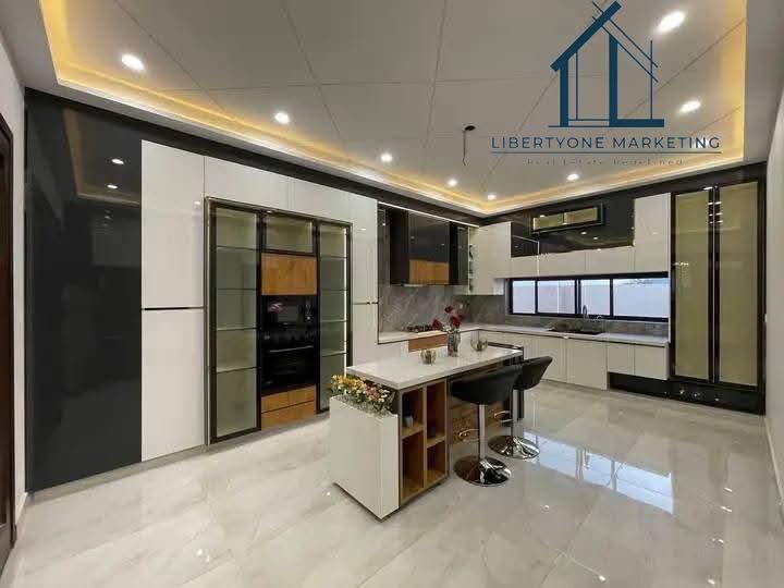 557556013_122229512528146759_4959703642306183630_n