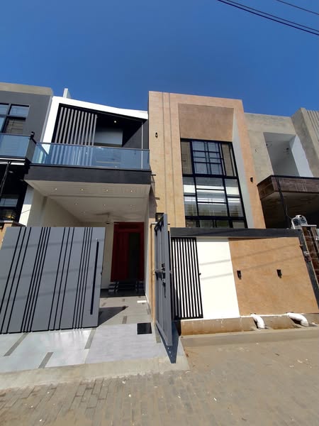 557639448_122294623094080652_7263837383922028838_n