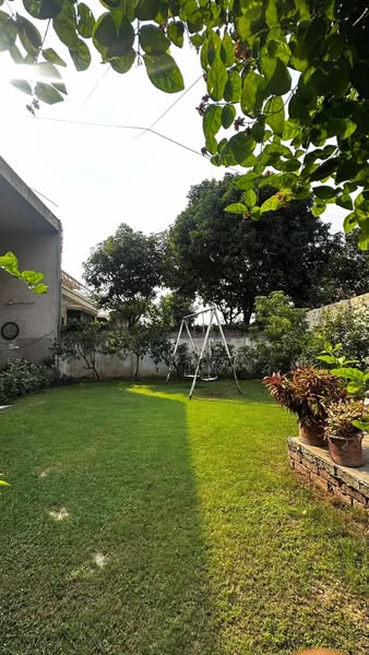 558596524_1296435685609883_2008033388857603003_n