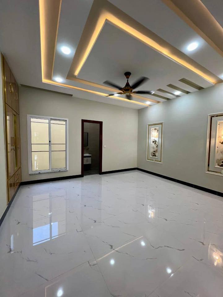 558859112_122195135912436637_4802710556051513064_n