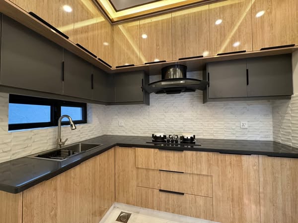 558908111_765483839642679_8420779740987760062_n