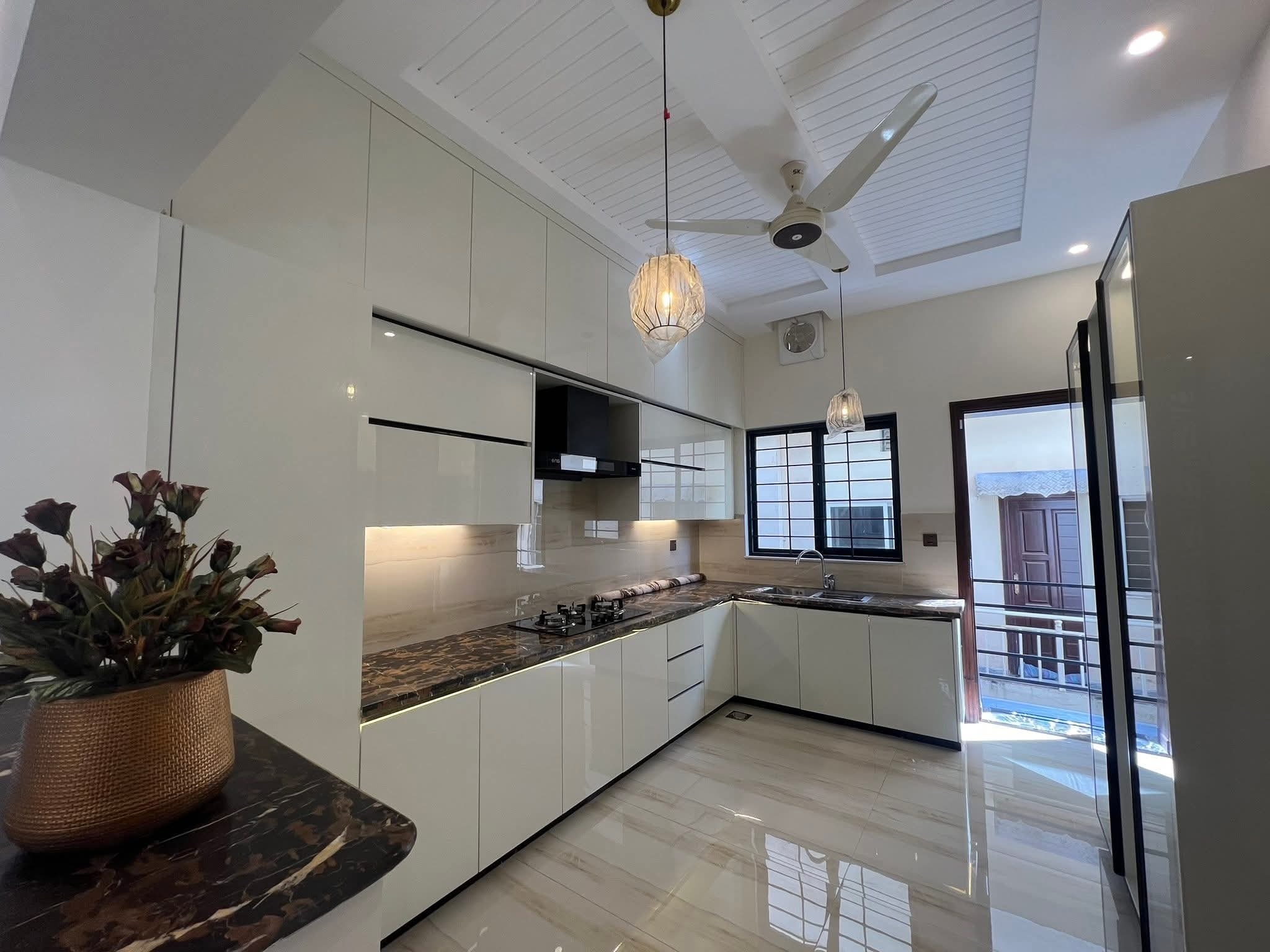 558943542_692233910560123_2764975952360471691_n