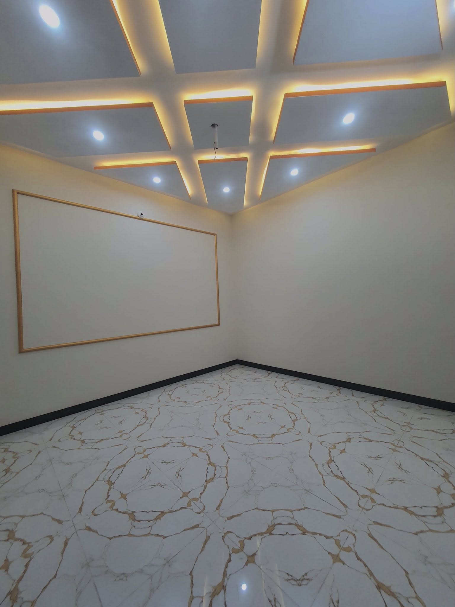 559066851_122296756394080652_3722441685684444475_n