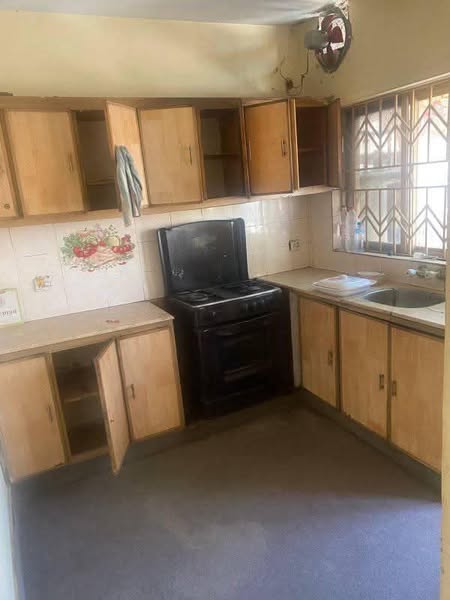 560005103_736371676123141_319489516168863049_n