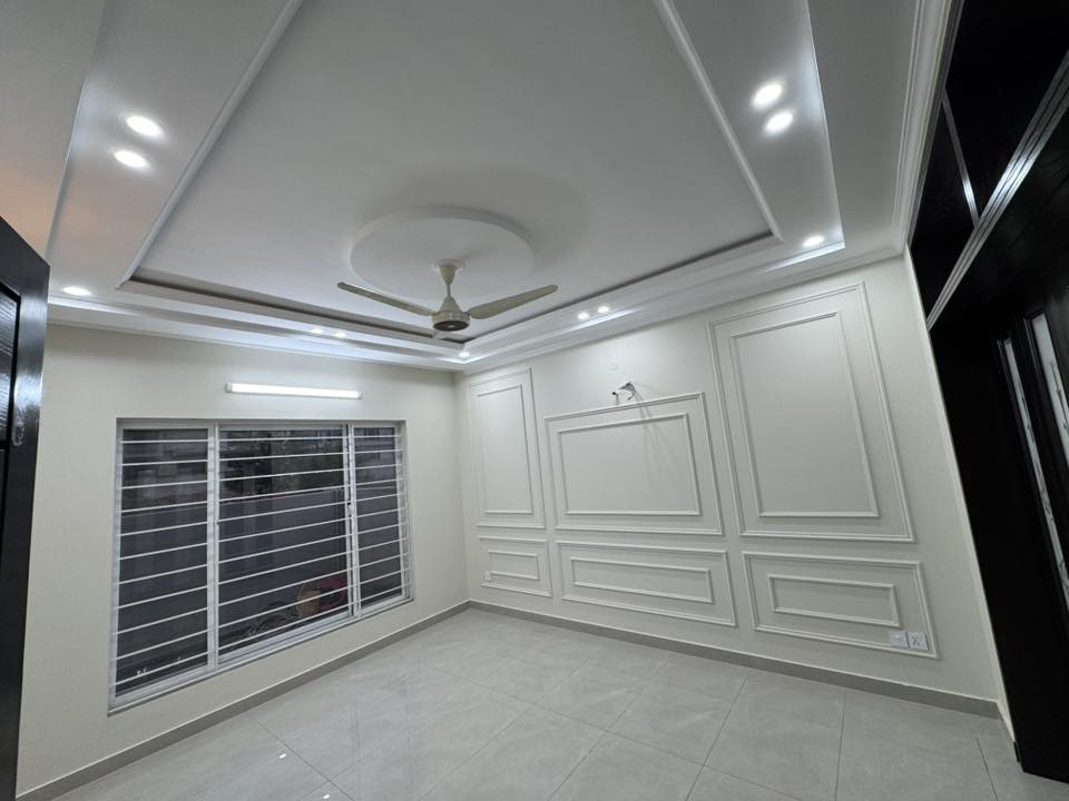 560074646_697170316744478_7316434873246512405_n