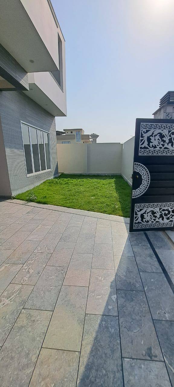 560211994_1305397484713703_9001240449964366557_n