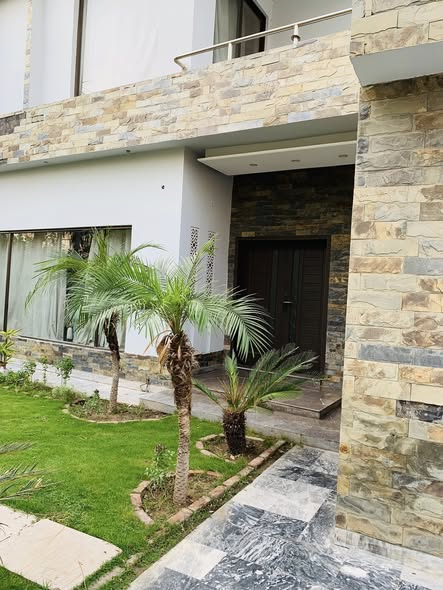 568904405_122160716522790638_3629887848363104673_n