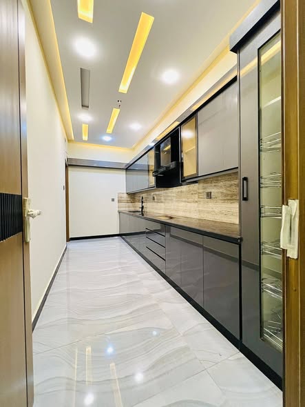 559946131_1304979844972256_2033972734294590435_n