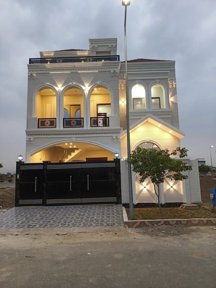 571114305_856948796902197_7543523704587635246_n