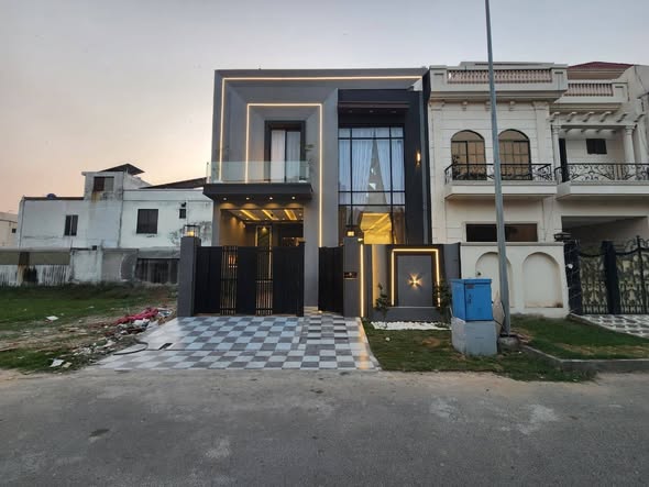 571199935_853761253840716_3060596639465550769_n