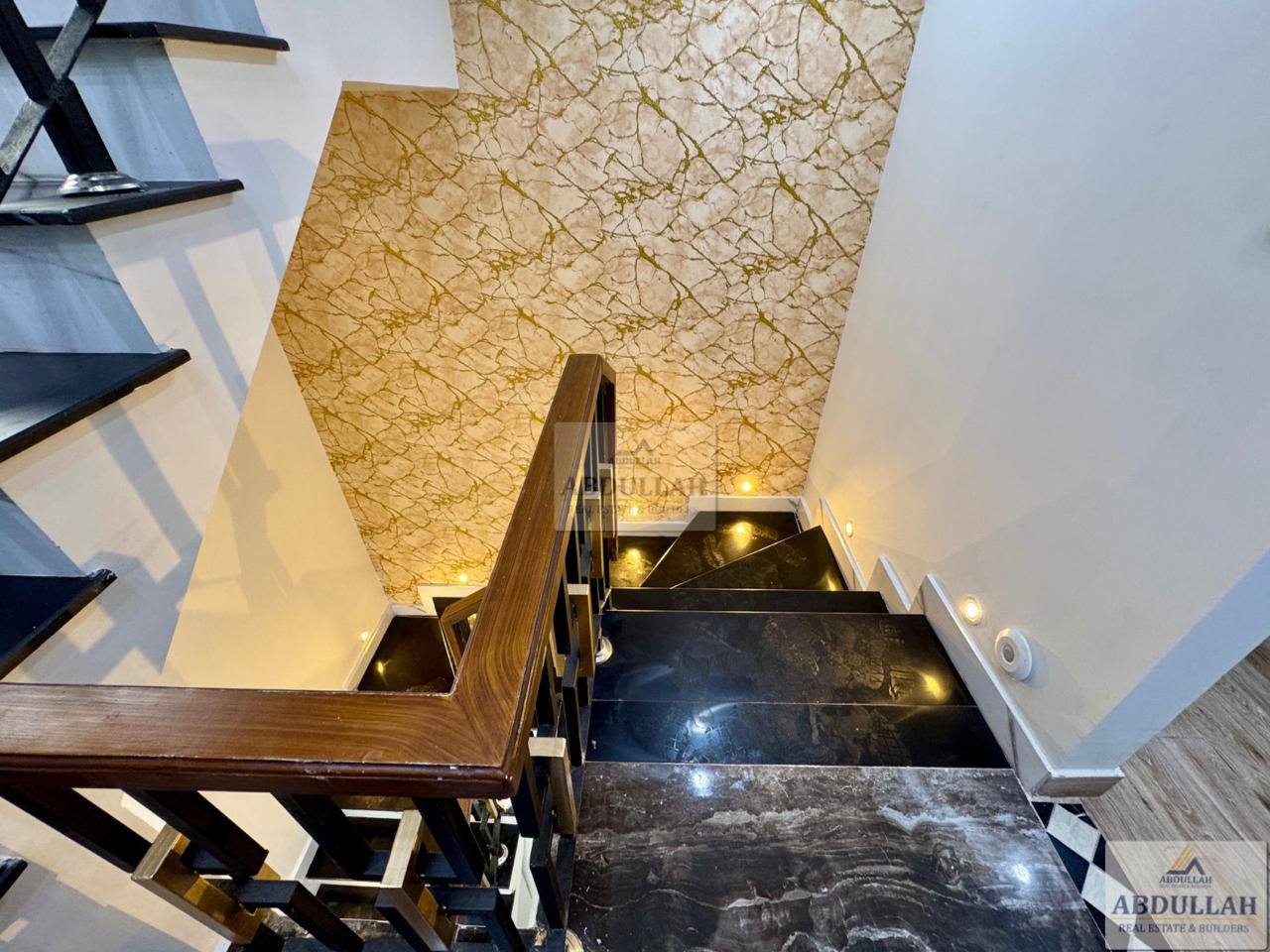 573042666_2027703948055181_3002253573247490984_n