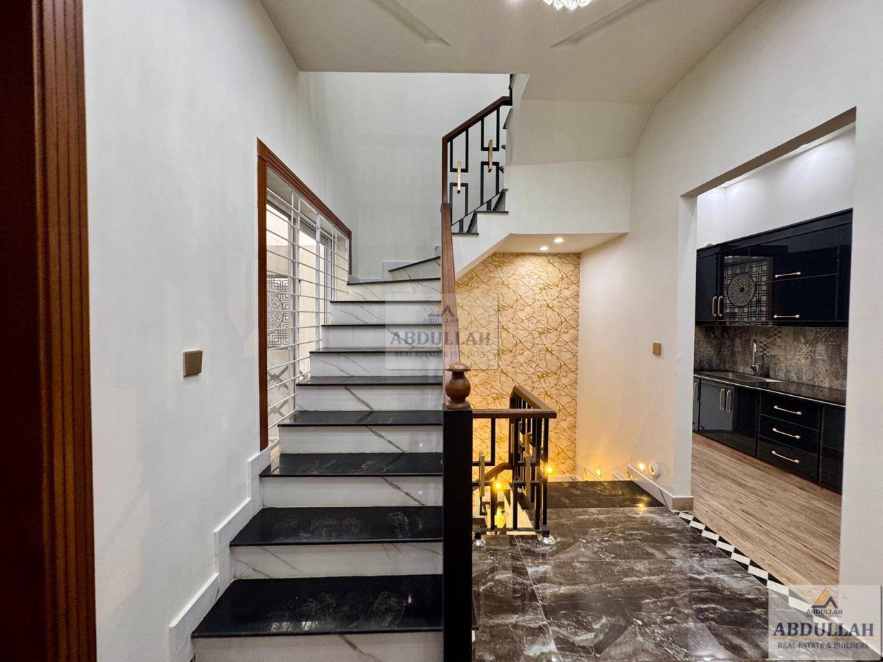 574066817_2027704101388499_7304304738708183566_n