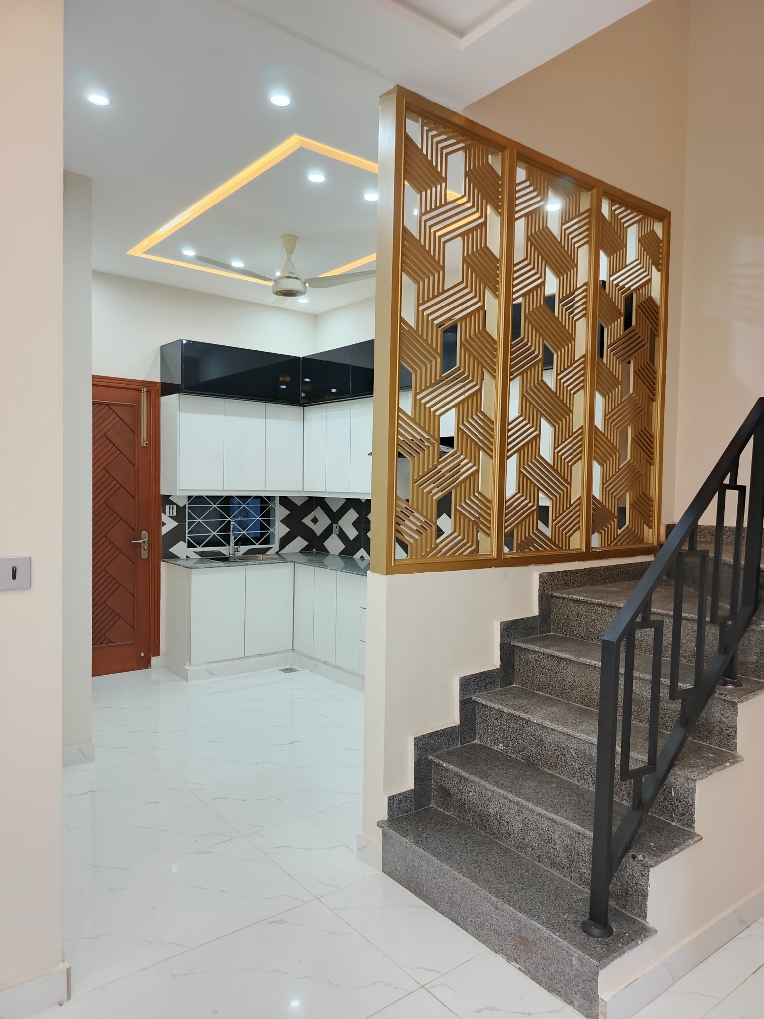 574075009_2026906118134964_5401188536544689013_n