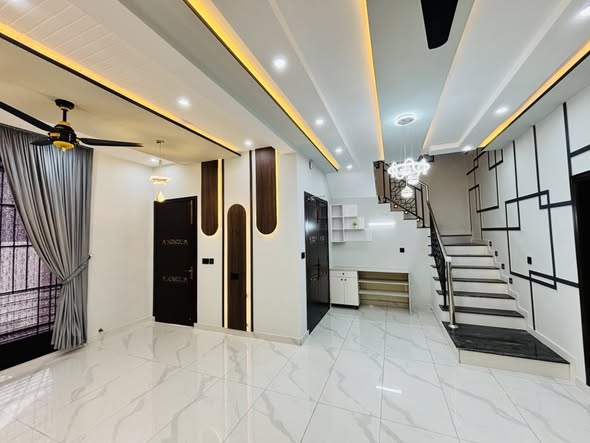 574513871_794982603368834_1066621328647906965_n-1