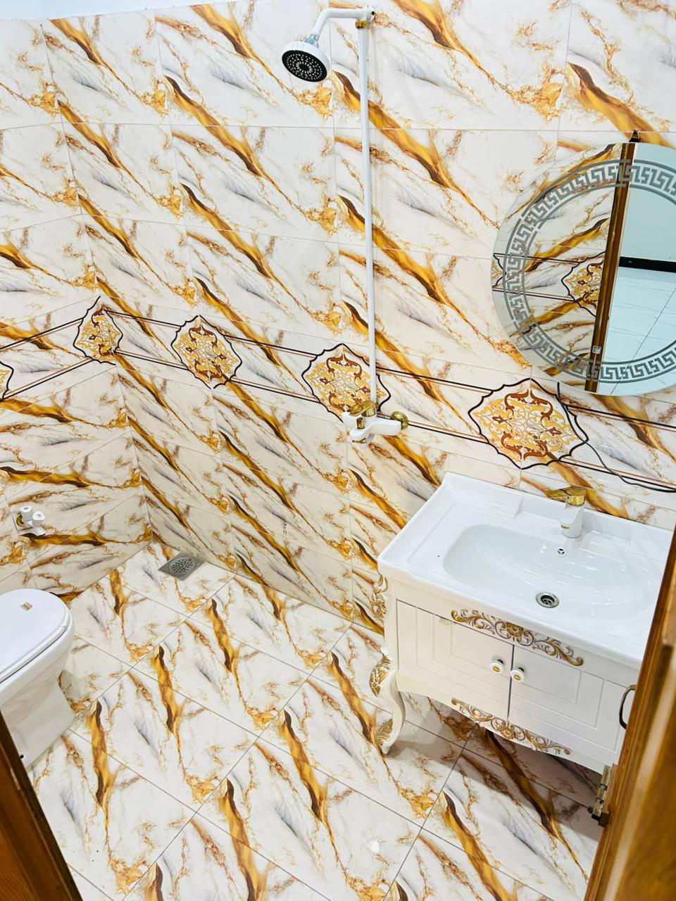 574564587_776592452037521_3521538203487345548_n