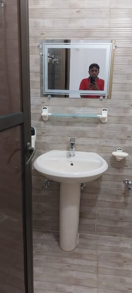 576405461_122242539584246491_7881175839936474214_n