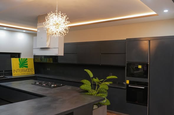 576935242_2037949460341461_6016430618112213469_n