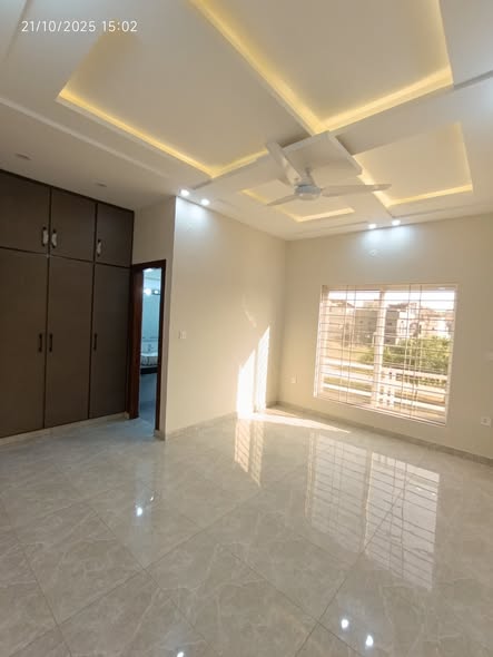 576986518_2036609877142086_1589197957871327798_n