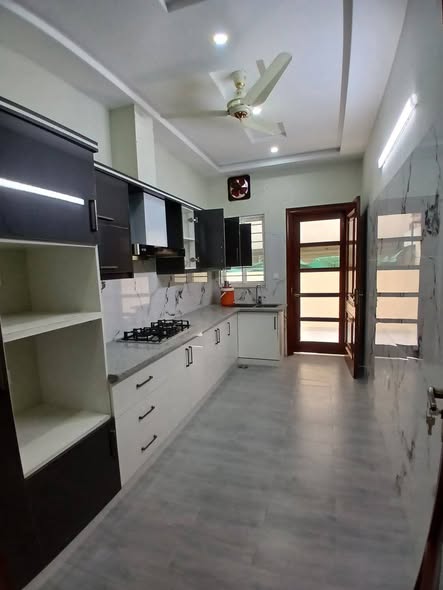 578268431_122150313338740368_747873397875967259_n