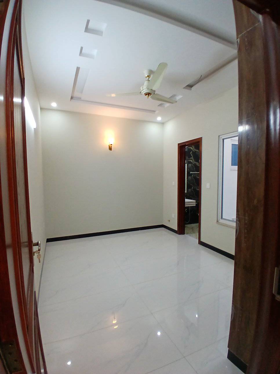 578269335_122150313188740368_7415528868442553439_n