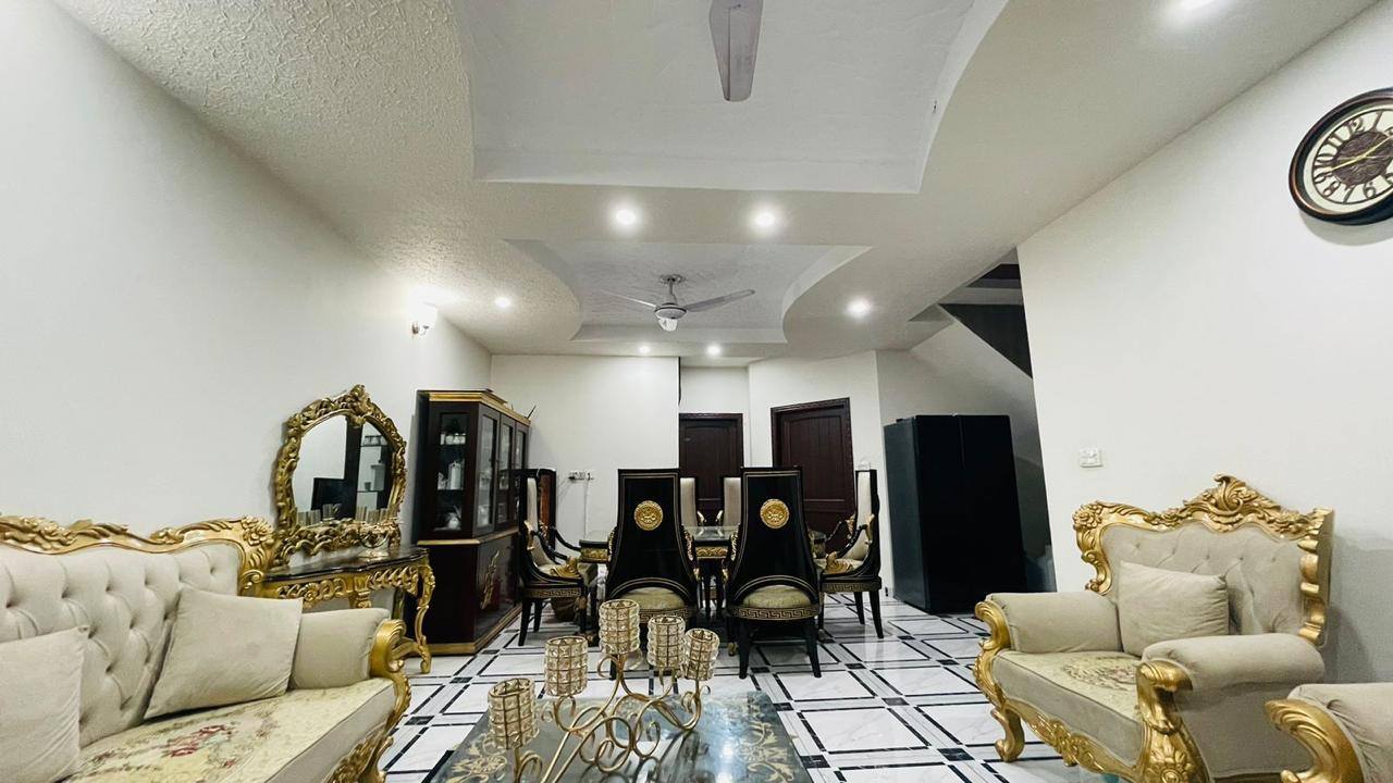 578566150_2038795010256906_45345661446111553_n