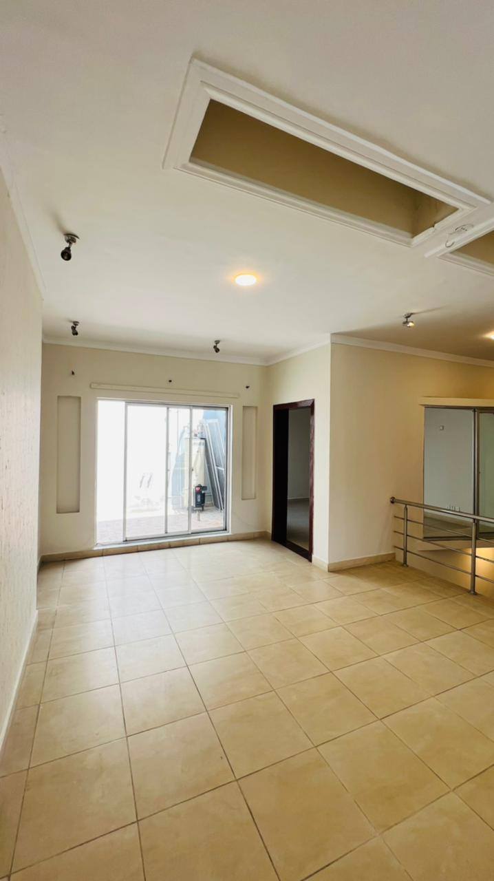 578636167_2037278273741913_3828369437652240114_n