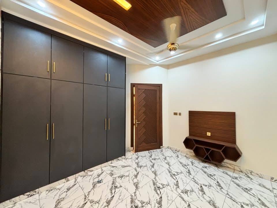 578773427_1898663141046324_7410383530462891254_n