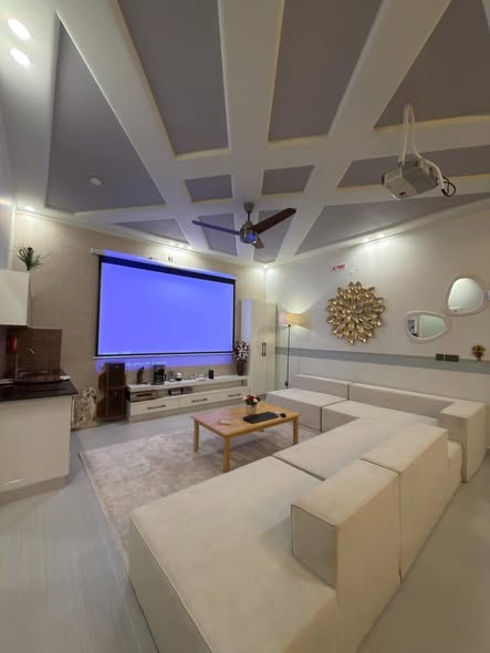 579098799_2040196270116780_6009353698656843018_n