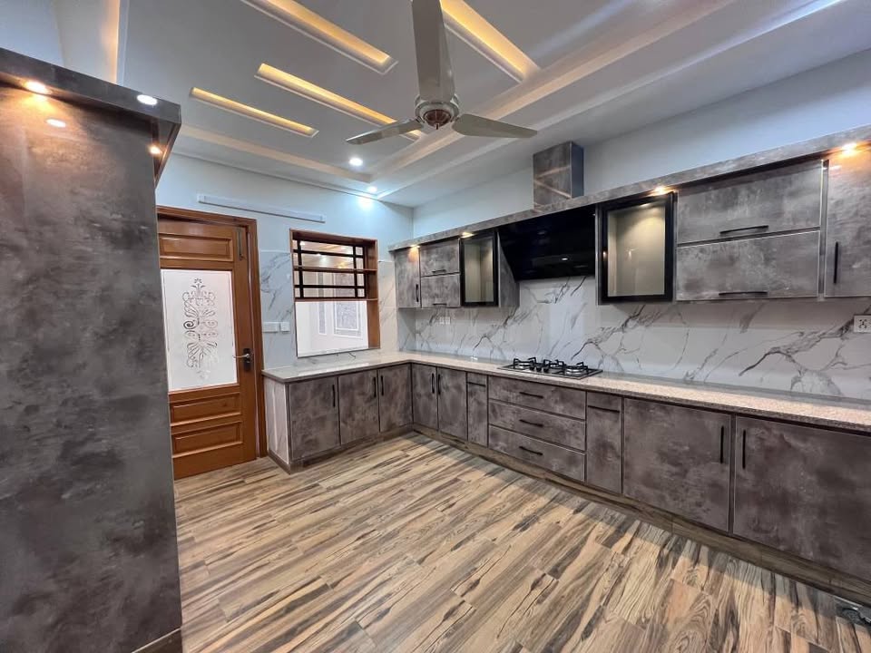 580014322_1252567216647214_4066141367857590293_n