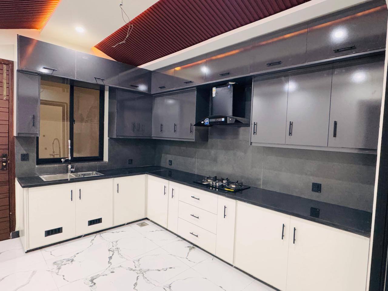 580070108_122202666686270898_2014368333415735315_n