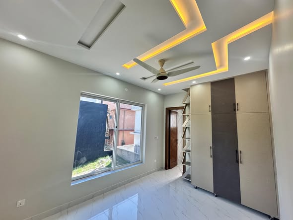 581805568_2042841236518950_5307435869354974757_n