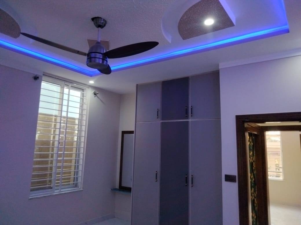 581808039_2044584173011323_1576980184252054987_n