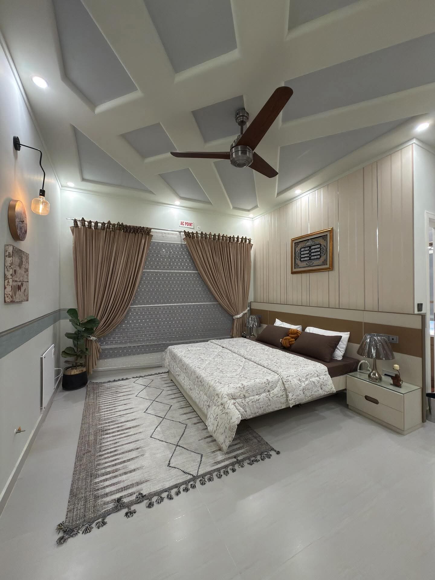 581849781_2040196676783406_1981787801800742745_n