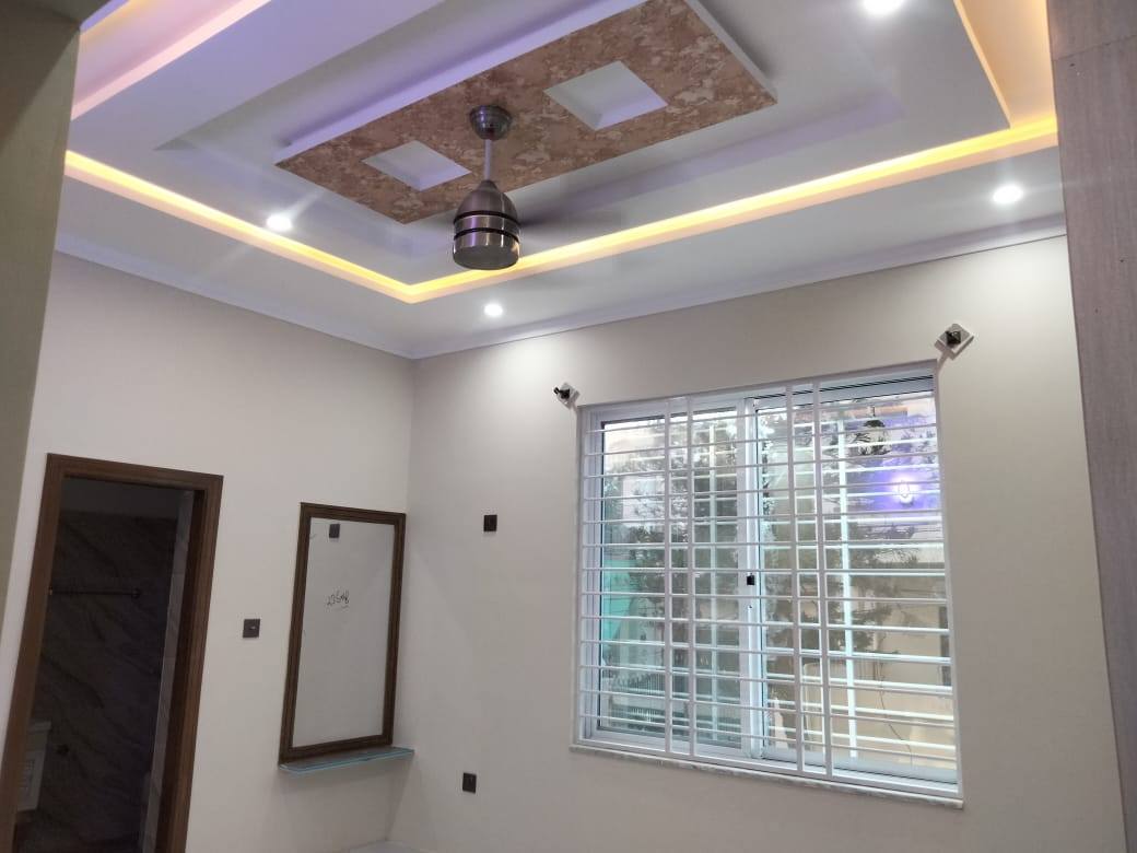 582067083_2044584136344660_7934464782949040802_n