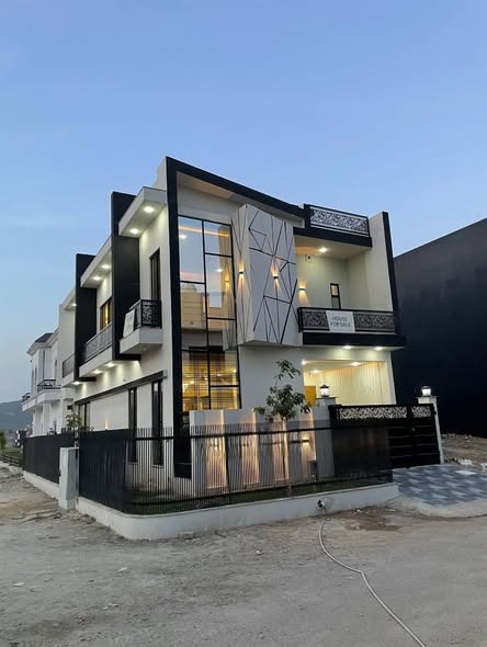 583479619_122185058774531333_6693722287970995361_n