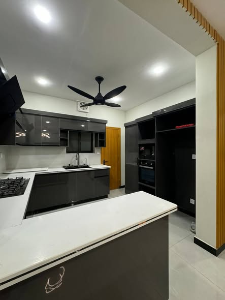 584465448_2046199762849764_4031378814851129564_n