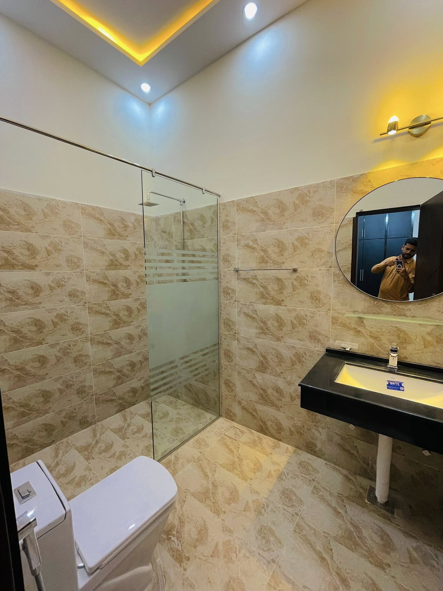 584911146_122307715700080652_5404260040006168187_n