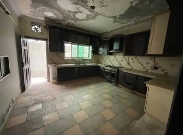 585892635_122210459456553203_6934115915024871111_n